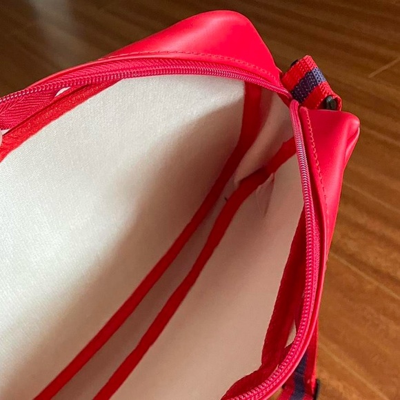 Red Emirates Airlines Crossbody Bag - Picture 4 of 8